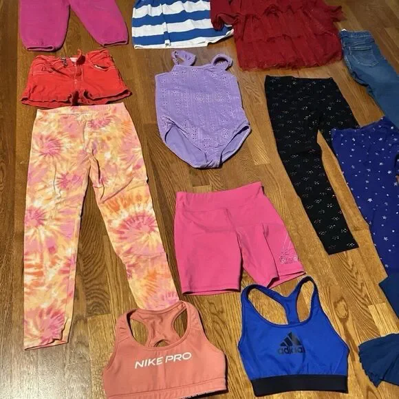 GIRL'S Clothing LOT Size 10/12, All Seasons - Picture 3 of 4